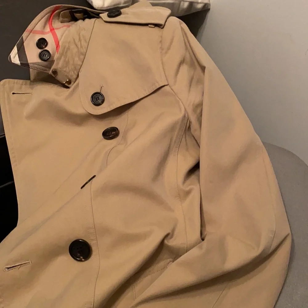 Burberry Sandingham Double-Breasted Trench Coat US 8 - Picture 10 of 16